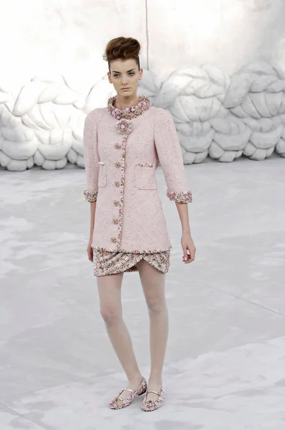 Look 9